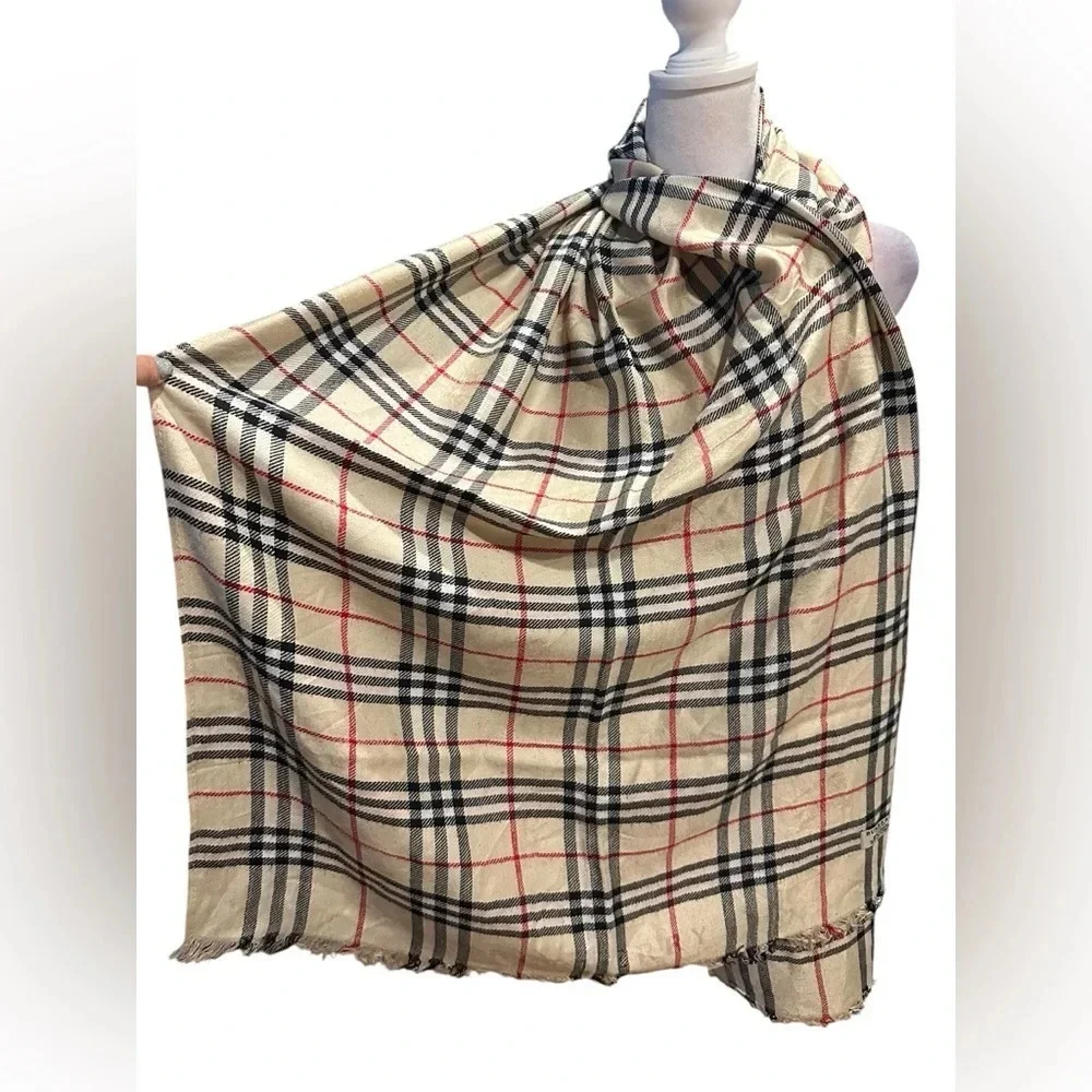 Burberry London wide check scarf 100% cashmere
